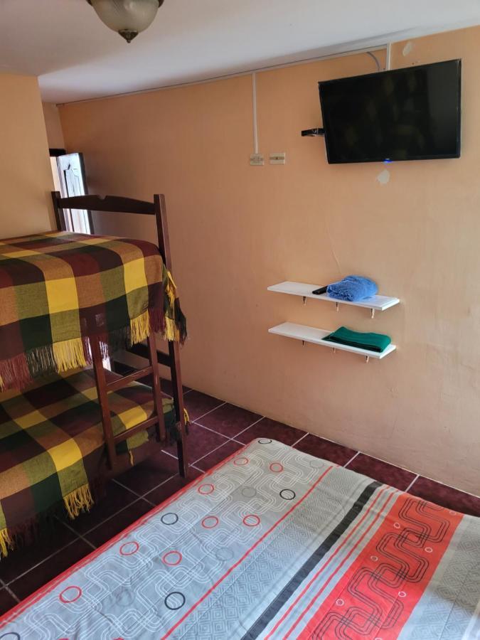 Hostal Haziel Salinas  Zewnętrze zdjęcie